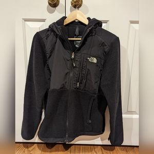 Women's North Face Black Denali hooded fleece jacket